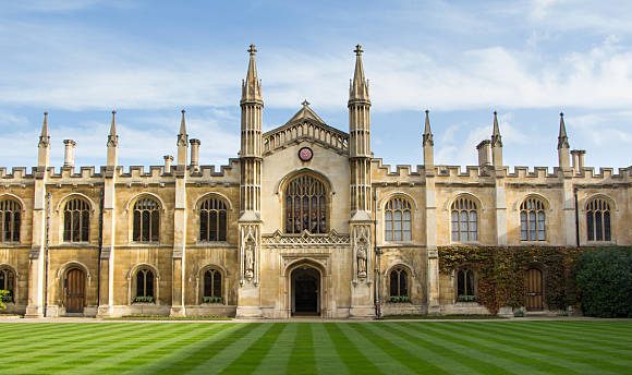 Υποτροφίες για μεταπτυχιακές και διδακτορικές σπουδές στο University of Cambridge στην Αγγλία