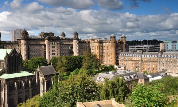 Υποτροφίες για μεταπτυχιακές σπουδές στο University of Glasgow στη Σκωτία