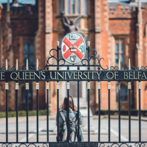 Υποτροφίες για μεταπτυχιακές σπουδές στο Queen’s University Belfast στη Βόρεια Ιρλανδία